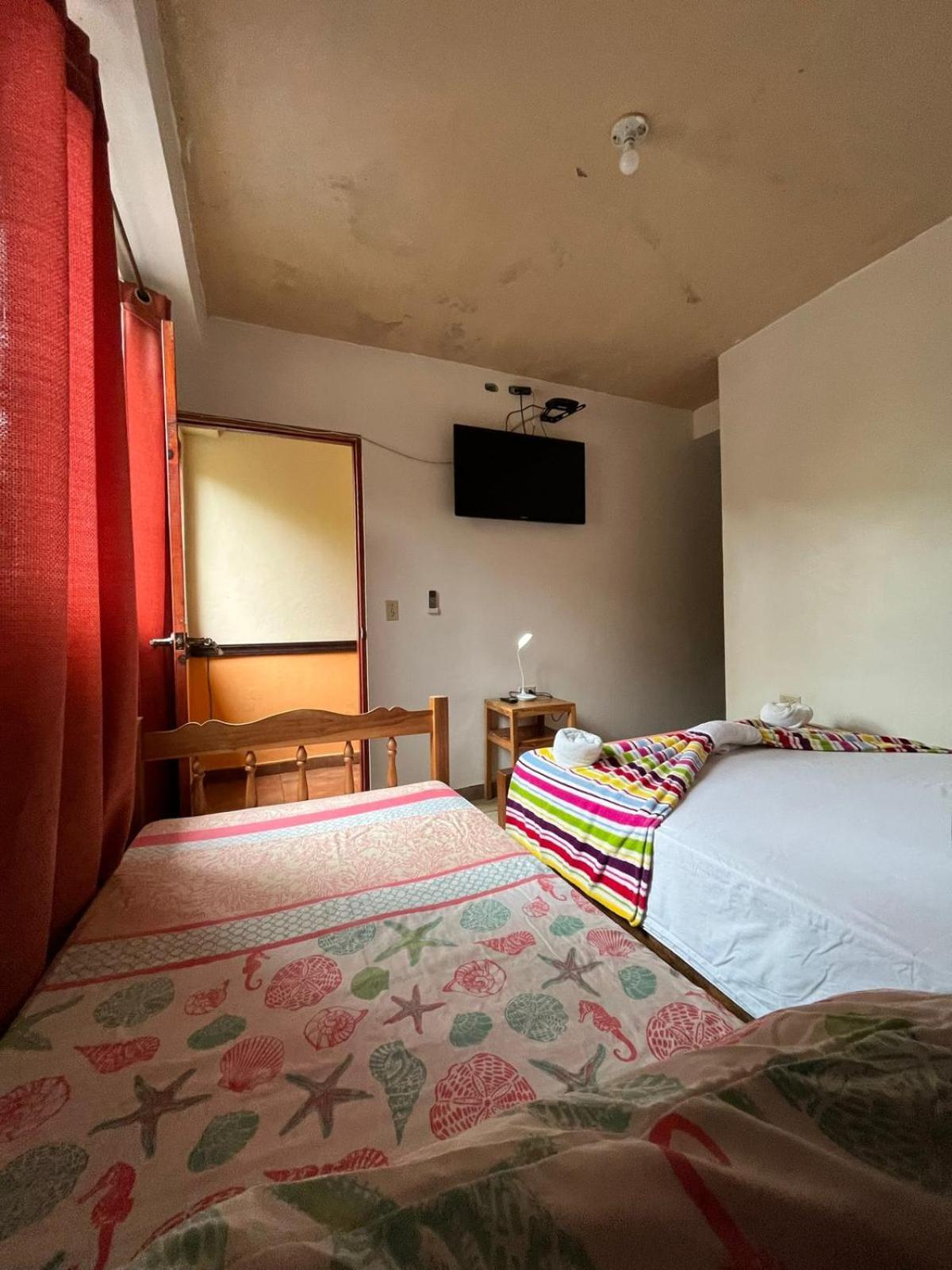 Hotel Y Restaurante Mama Ines Санта-Каталіна Екстер'єр фото
